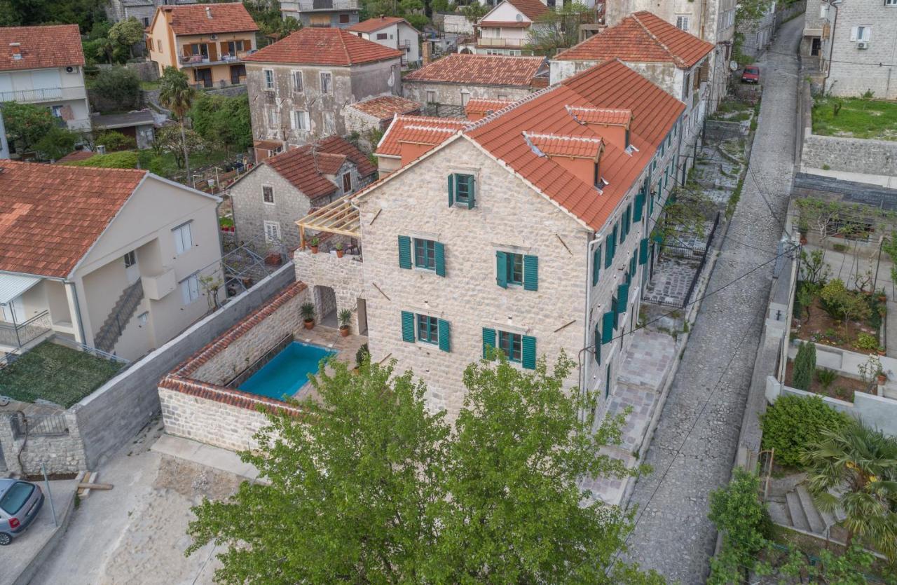 Apartments Gabela Risan Exterior photo